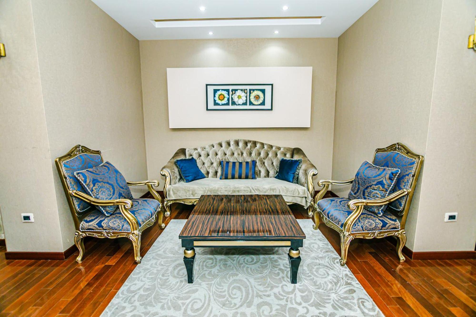 Apartment In Palace Baku
